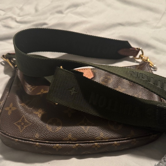 Louis Vuitton Brown Monogram Bag with Green Strap - Picture 1 of 3